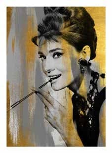 Audrey Hepburn, Medium