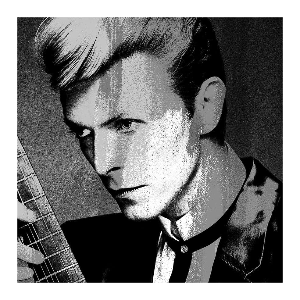 Bowie 82, Medium